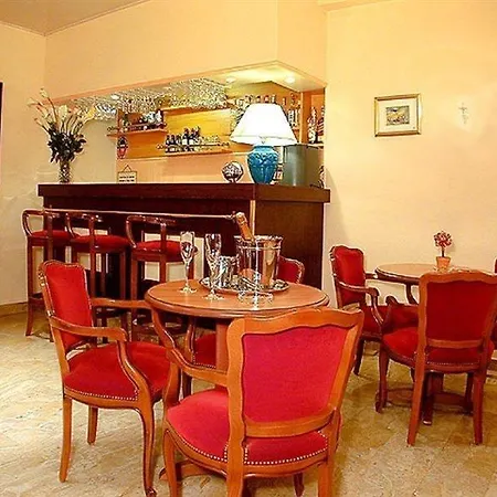 Hotel R De Paris - Boutique Hotel 